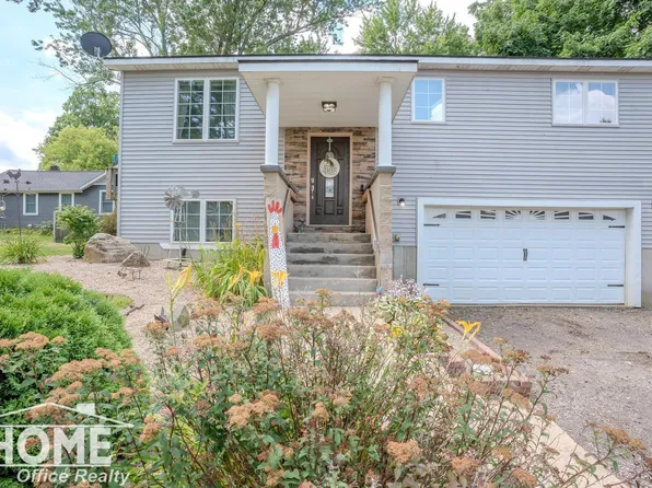 420 Sciota St, Laingsburg, MI 48848