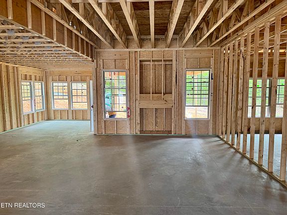 2nd image of 9926 Rio Bravo Ln