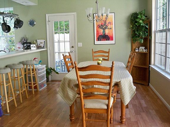 4th image of 5837 Trowbridge Ct
