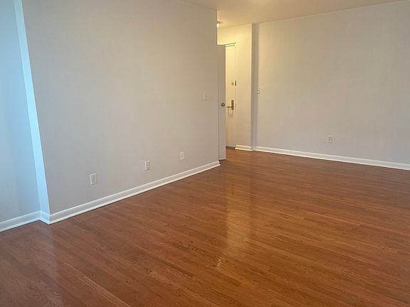 2nd image of 262 Van Buren St APT 3B