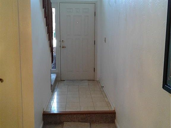 4th image of 4555 Oakhill Blvd Unit 3