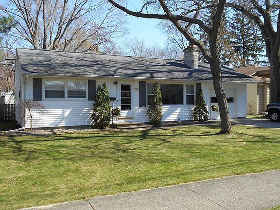 2nd image of 1309 Moulton Ave
