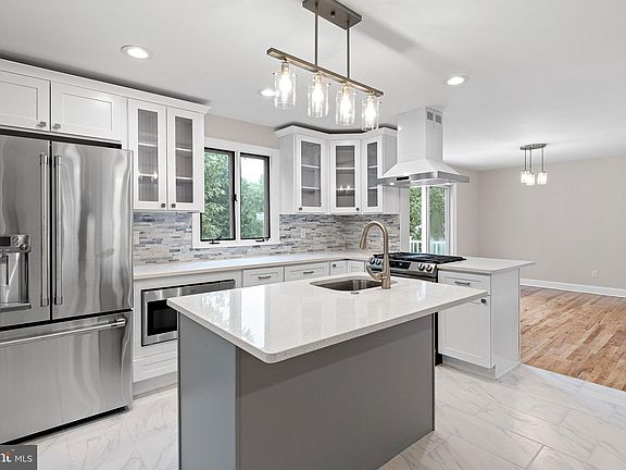 5th image of 1 Butternut Ln
