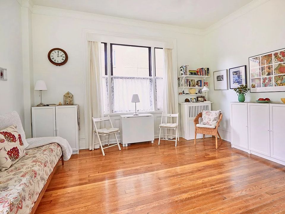 1st image of 140 W 69th St APT 38B