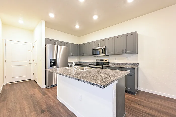 13480 Oneida Ln — Photo 6