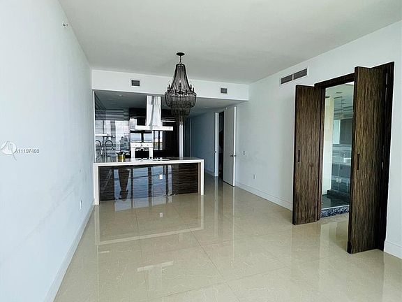 3rd image of 1100 Biscayne Blvd Unit 4504