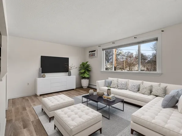 62 Purchase St APT C2, Danvers, MA 01923