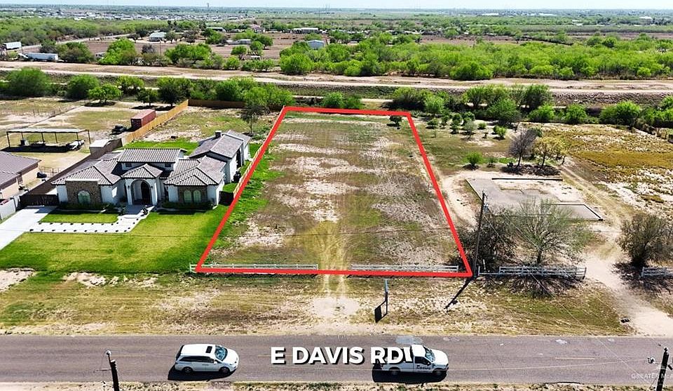 1st image of 4112 E Davis Rd