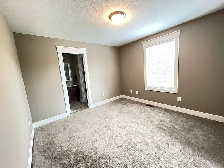 1738 Chief Okemos Cir — Photo 25