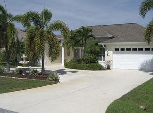 200 Medalist Rd, Rotonda West, FL 33947