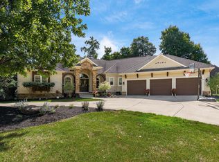 9458 Pine Creek Dr, Powell, OH 43065