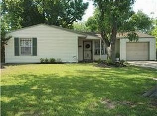 8714 Vinearbor St, Houston, TX 77033