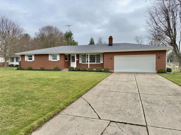 825 Wooddale Dr, Urbana, OH 43078