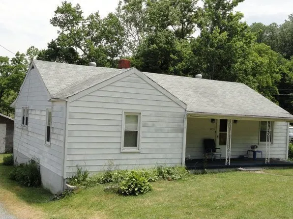 2073 Highway 16, Marion, VA 24354