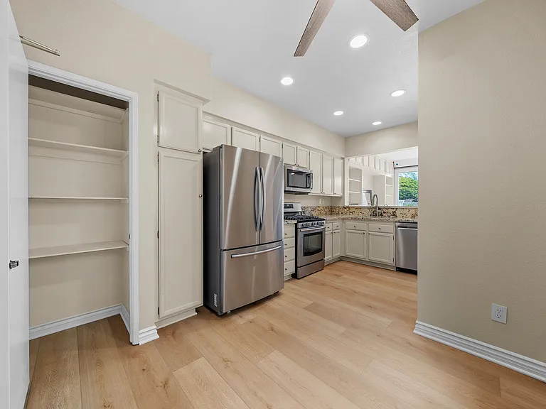 13254 Tiverton Rd — Photo 19