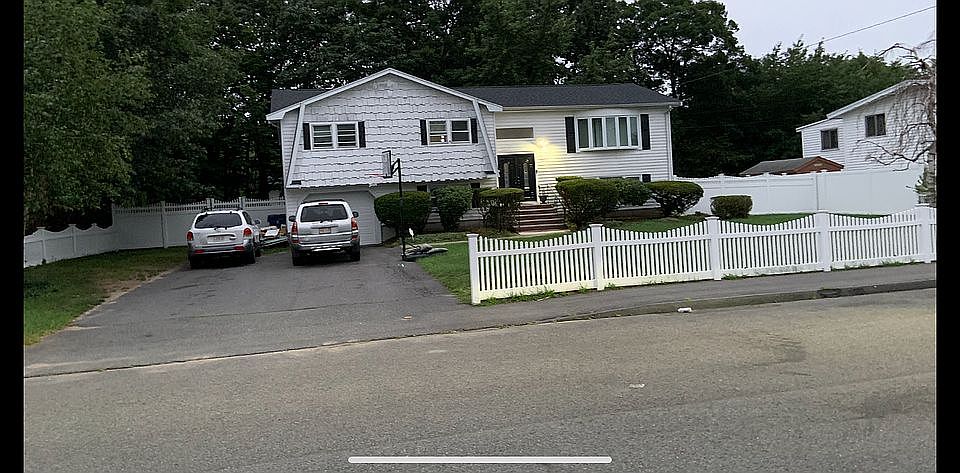 2nd image of 26 Perley Evans Dr