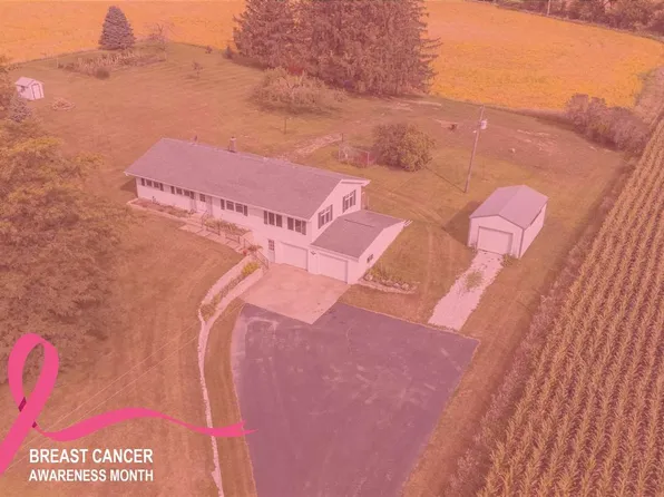 1901 Central City Rd, Central City, IA 52214