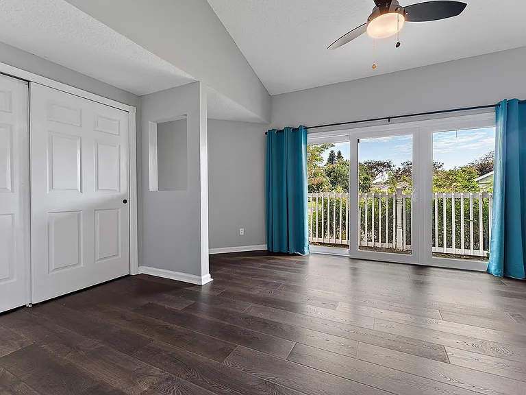 10440 SE Jupiter Narrows Dr — Photo 17