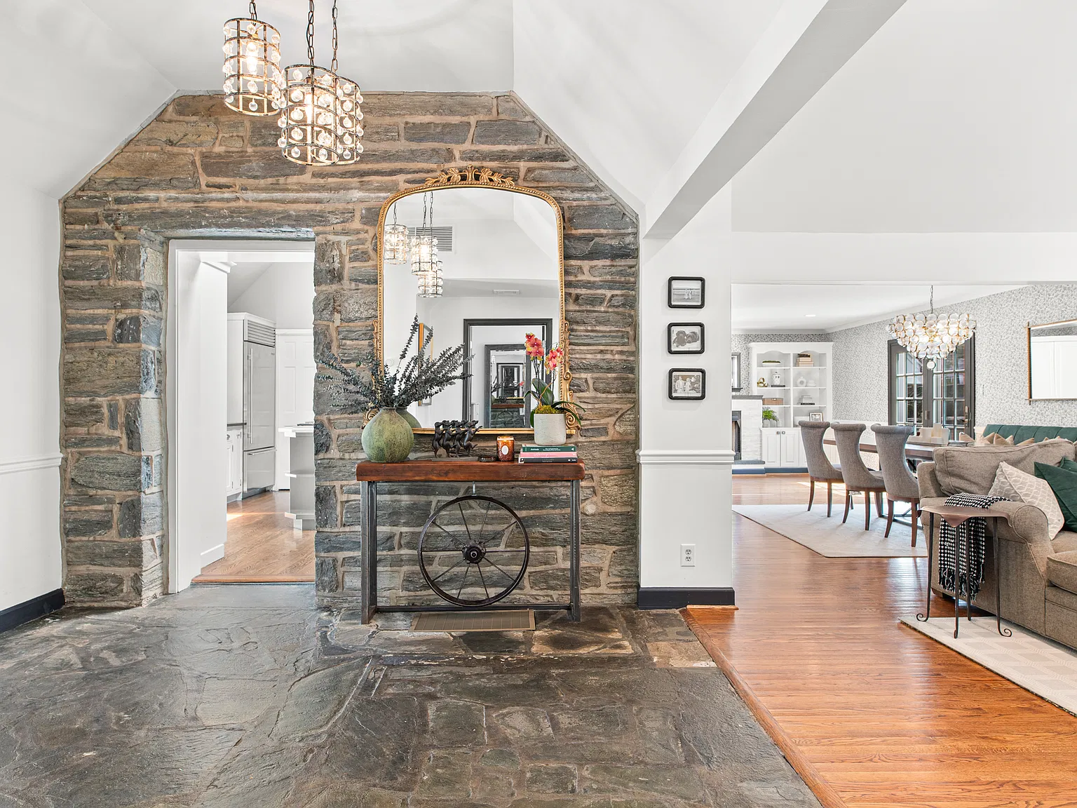 907A Weldon Ln, Bryn Mawr — Photo 3