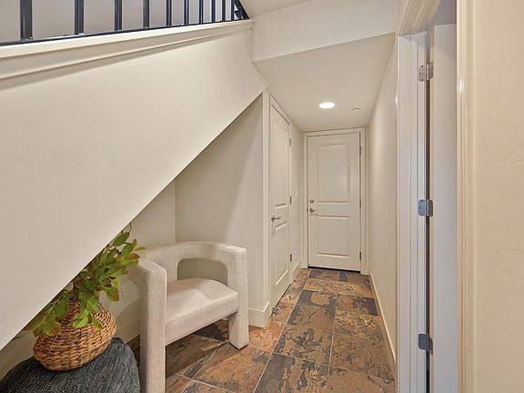 5th image of 3024 I St