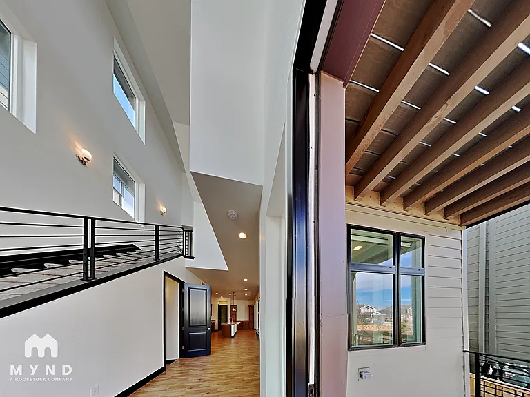 5894 Perth St — Photo 2