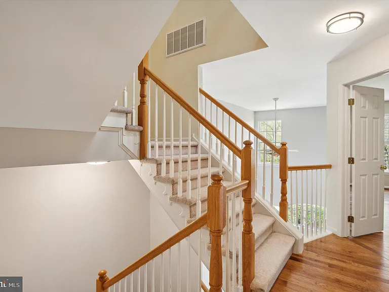 103 Birchwood Dr — Photo 15