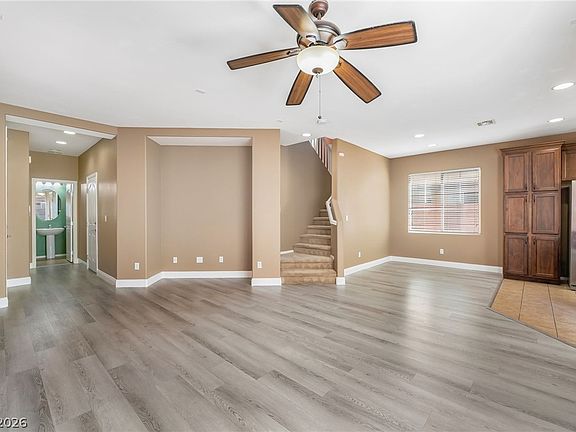 3rd image of 9845 Iris Valley St