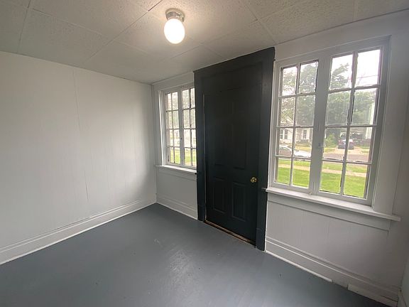 3rd image of 505 N Collett St #A