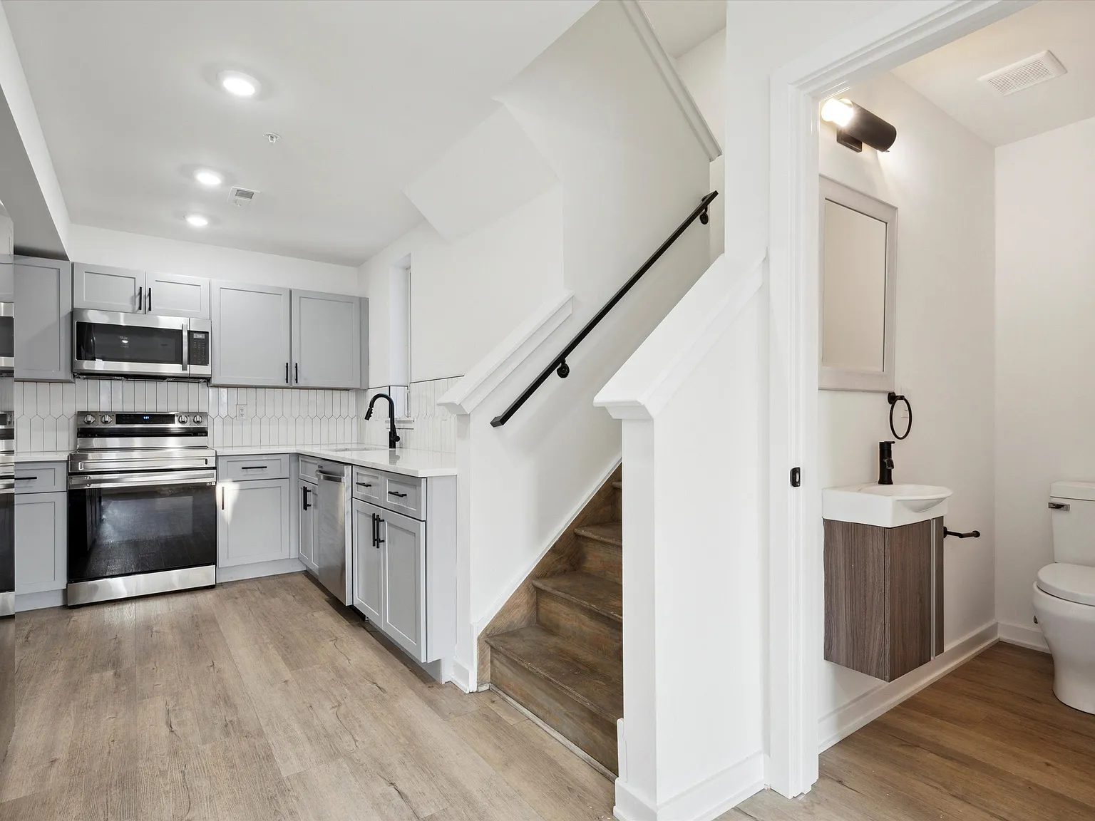 1820 N 18th St Unit D — Photo 1