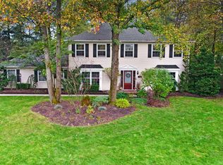 14 Clarissa Dr, Middletown, NJ 07748