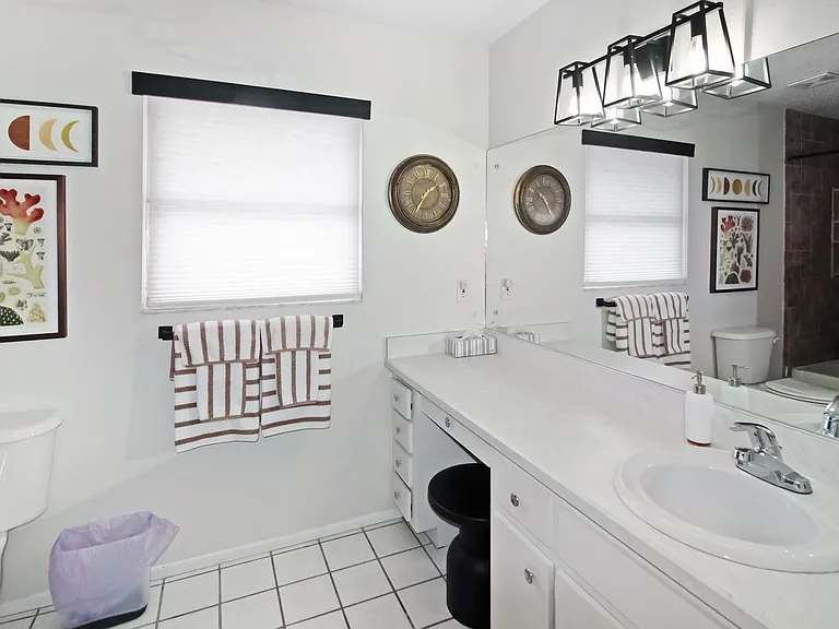 242 Capri Ave — Photo 14
