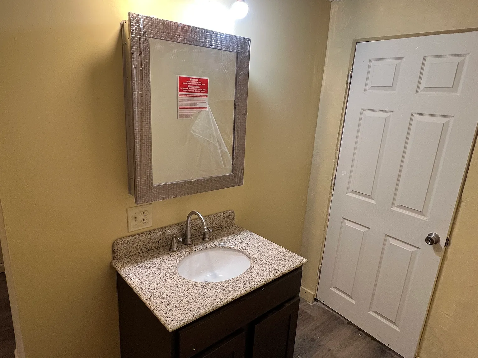 3 bed, 1100 sqft, $900 — Photo 4