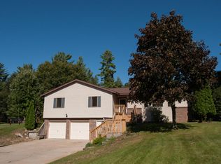 7580 Anthony St, Whitehall, MI 49461