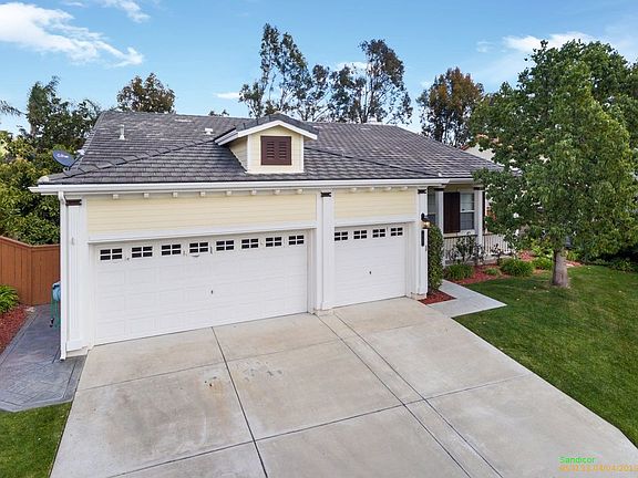 3rd image of 617 Los Altos Dr