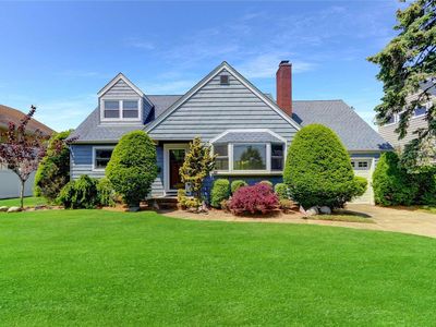 20 Seabreeze Road, Massapequa, NY, 11758
