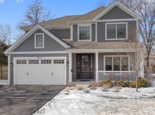 1014 Kenton Rd, Deerfield, IL 60015