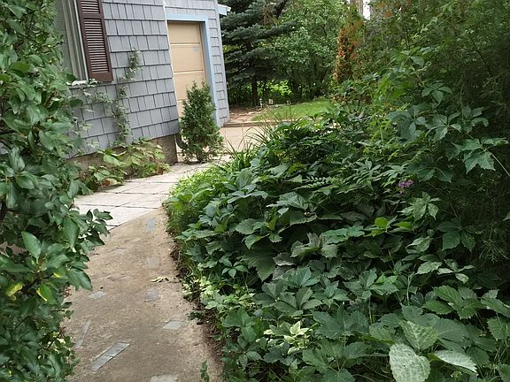 2nd image of 512 Parkhill Dr