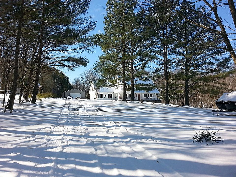 2nd image of 3090 Darnell Rd