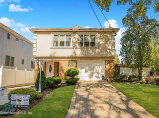 73 Serrell Ave, Staten Island, NY 10312