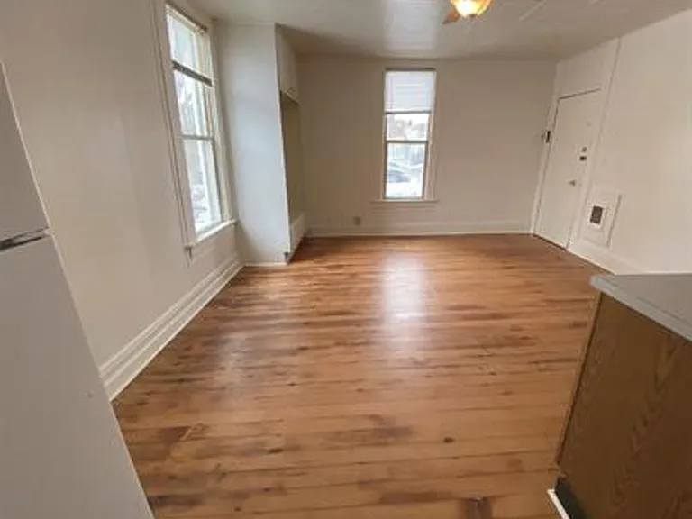 217 N Almon St — Photo 5