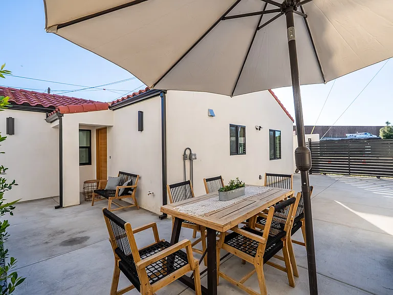1721 Landis St — Photo 13