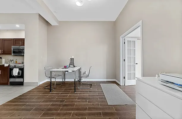 Rented by REAL New York | media 29