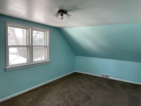 5th image of 76 Woodcrest Dr Floor 2