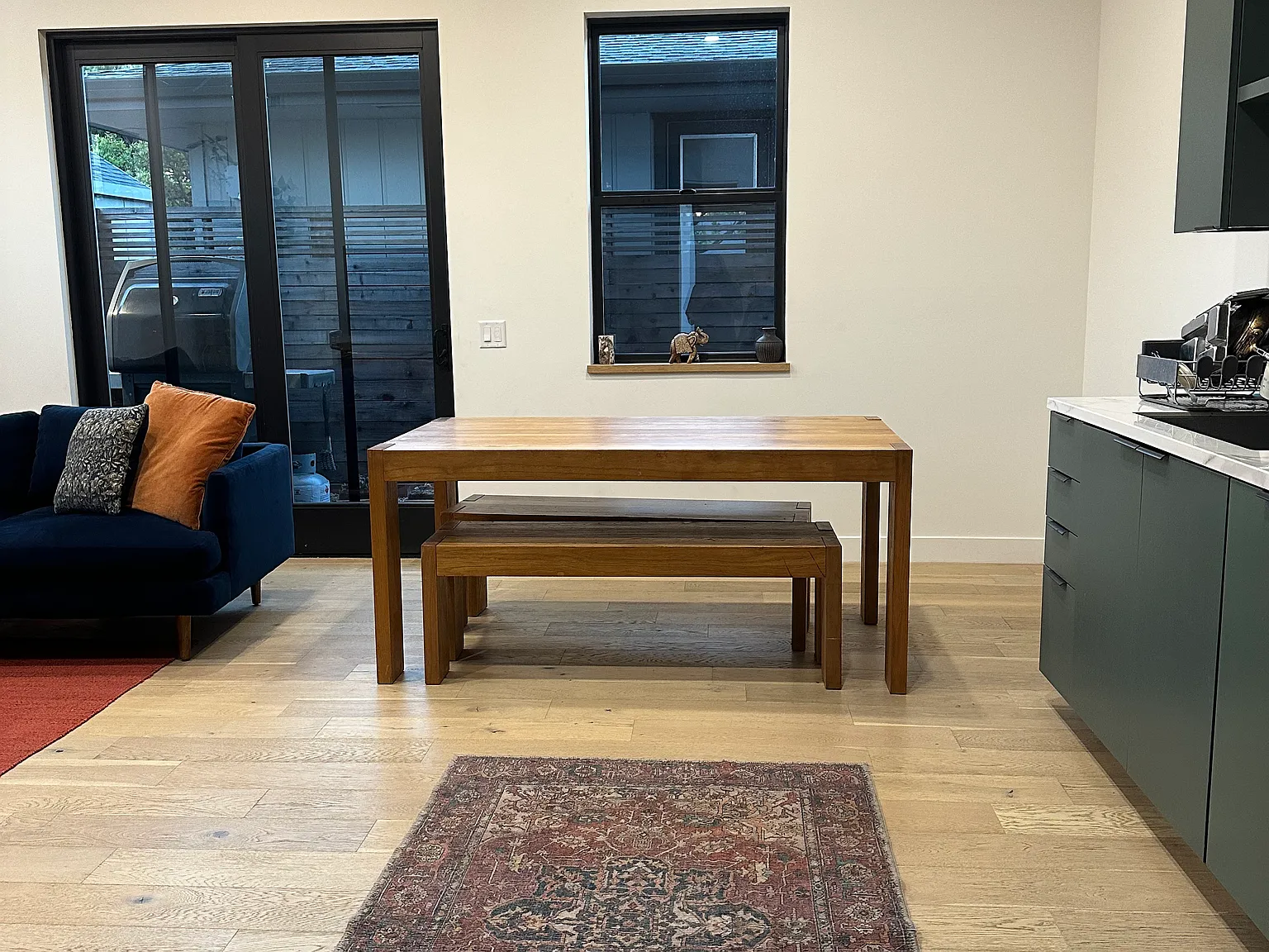 3 bed, 2.5 bath, 1609 sqft, $4,445 — Photo 3
