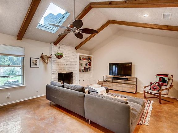 3rd image of 9607 Newberry Dr