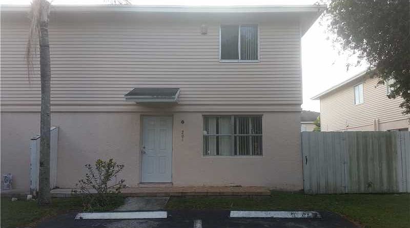 1st image of 199 NE 12th Ave #199