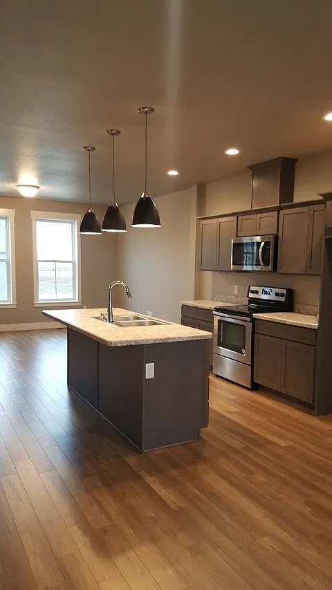 2 bed, 2.5 bath, $1,795 — Photo 2
