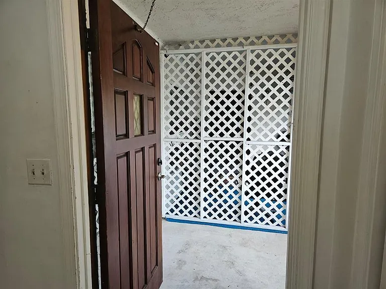 7904 NW 70th Ct #1-2 — Photo 10