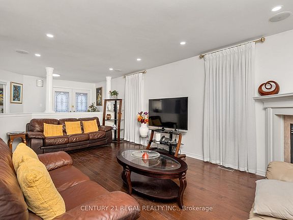 4th image of 78 A Kerfoot Cres
