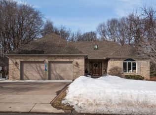 15410 Shadow Creek Rd, Maple Grove, MN 55311